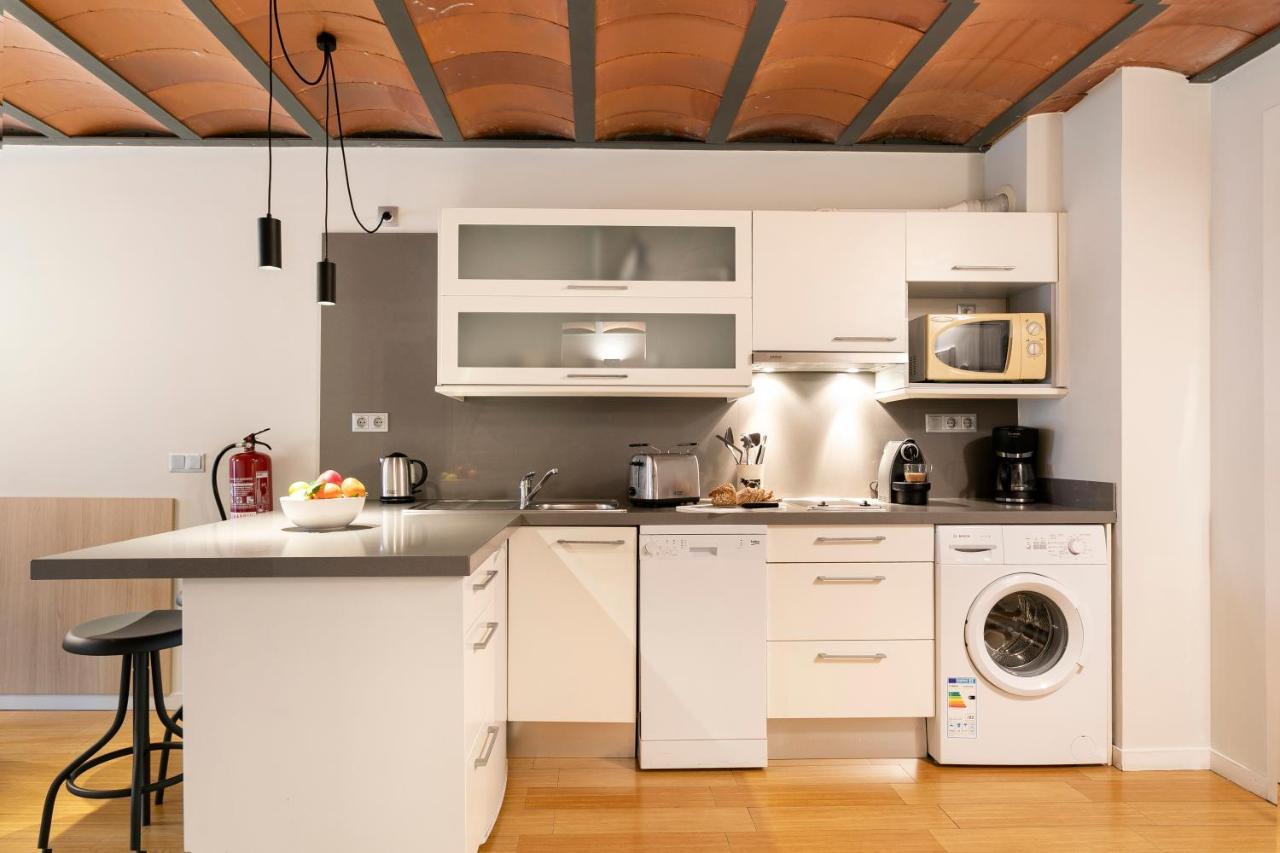 Aspasios Las Ramblas Apartments Barcelona Exterior photo