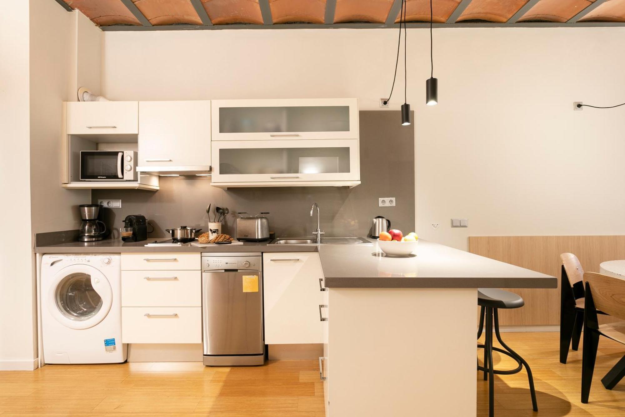 Aspasios Las Ramblas Apartments Barcelona Room photo